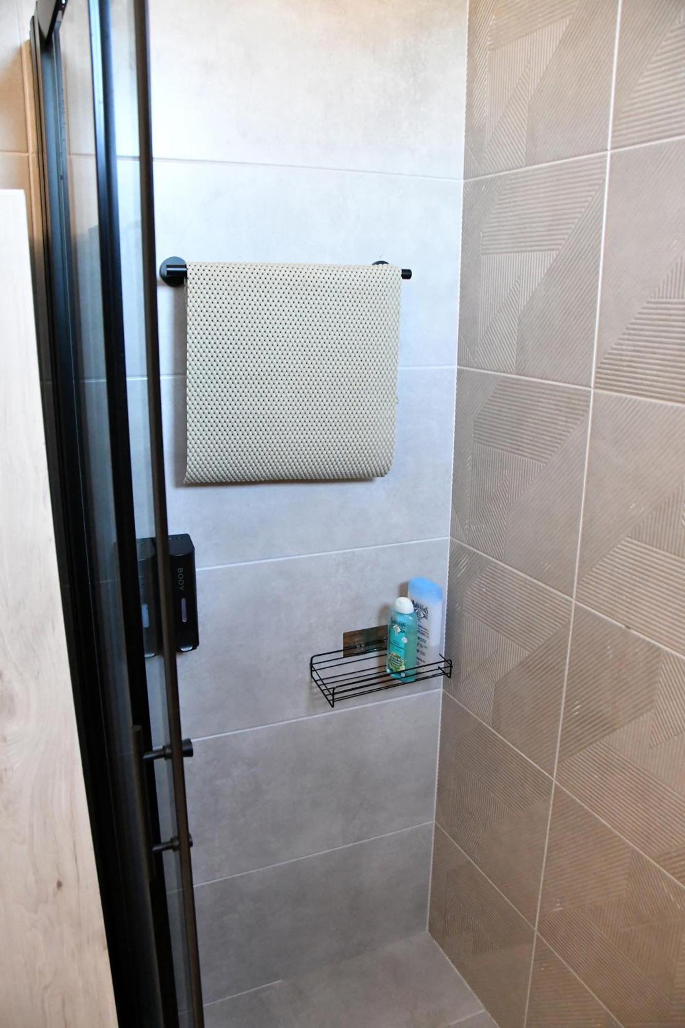 Polles Εlies Cozy Αpartment Apartment Aegina Bagian luar foto