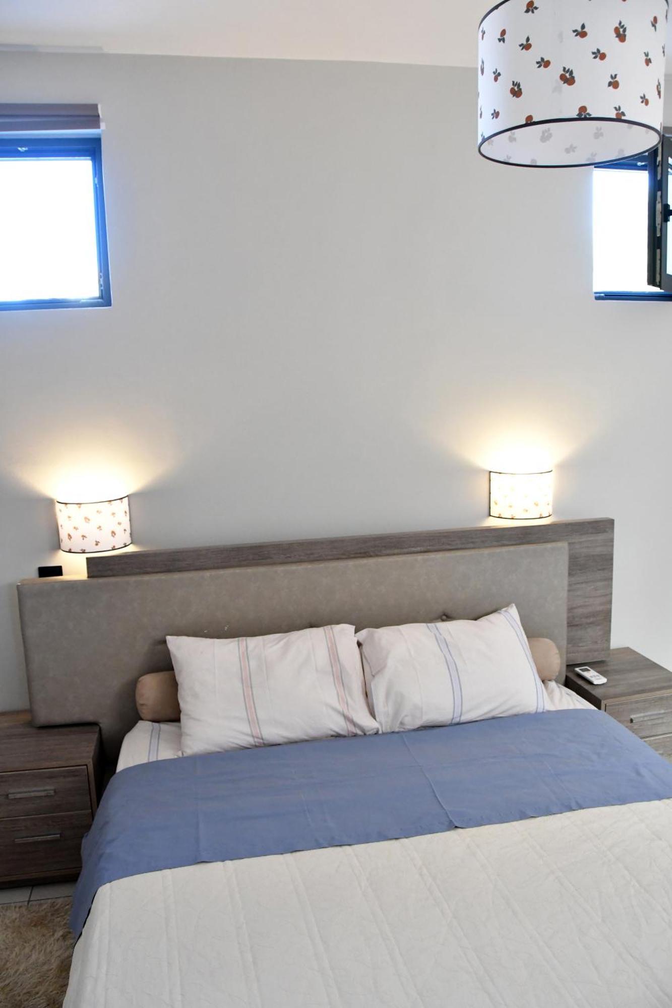 Polles Εlies Cozy Αpartment Apartment Aegina Bagian luar foto