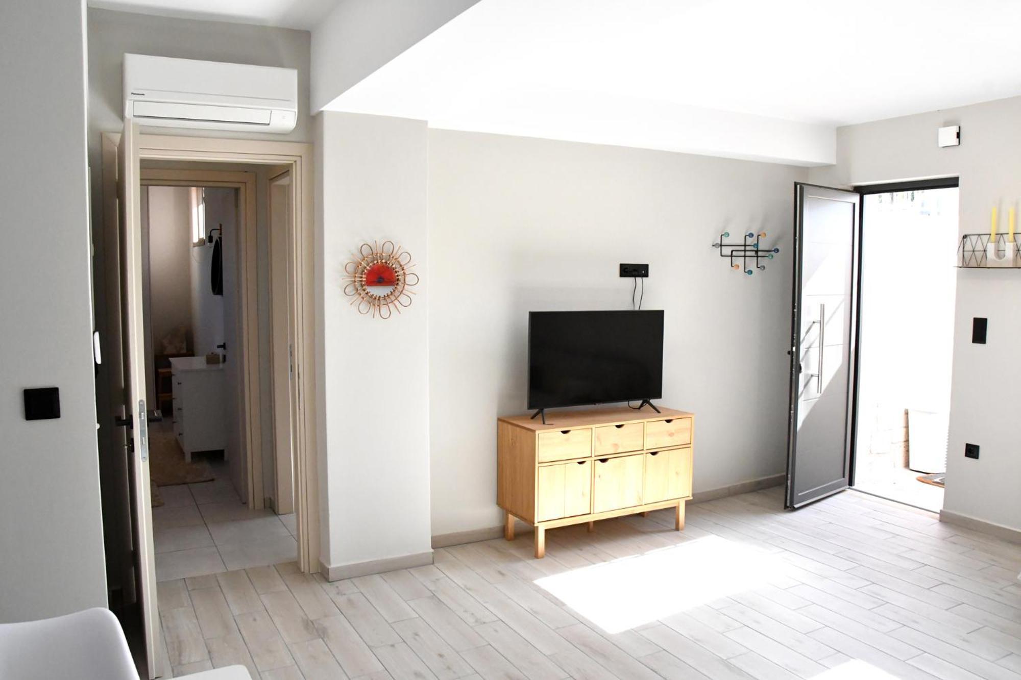 Polles Εlies Cozy Αpartment Apartment Aegina Bagian luar foto